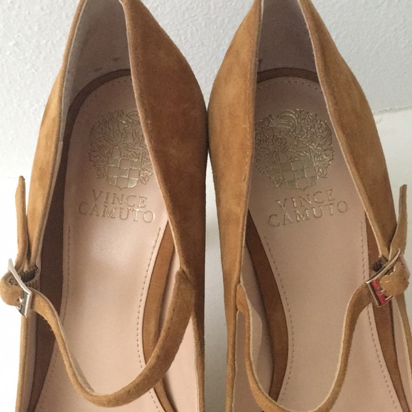 Vince Camuto "Joshlynn" Suede Mary Jane tan Pumps - Picture 10 of 17